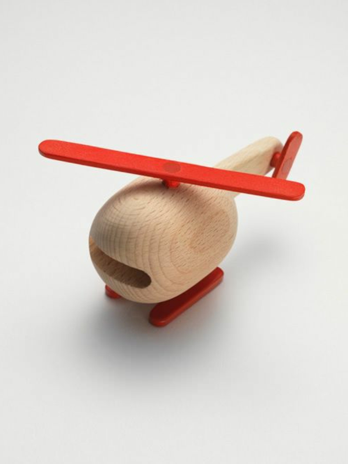 Les jouets en bois - idées créatives d'amusement