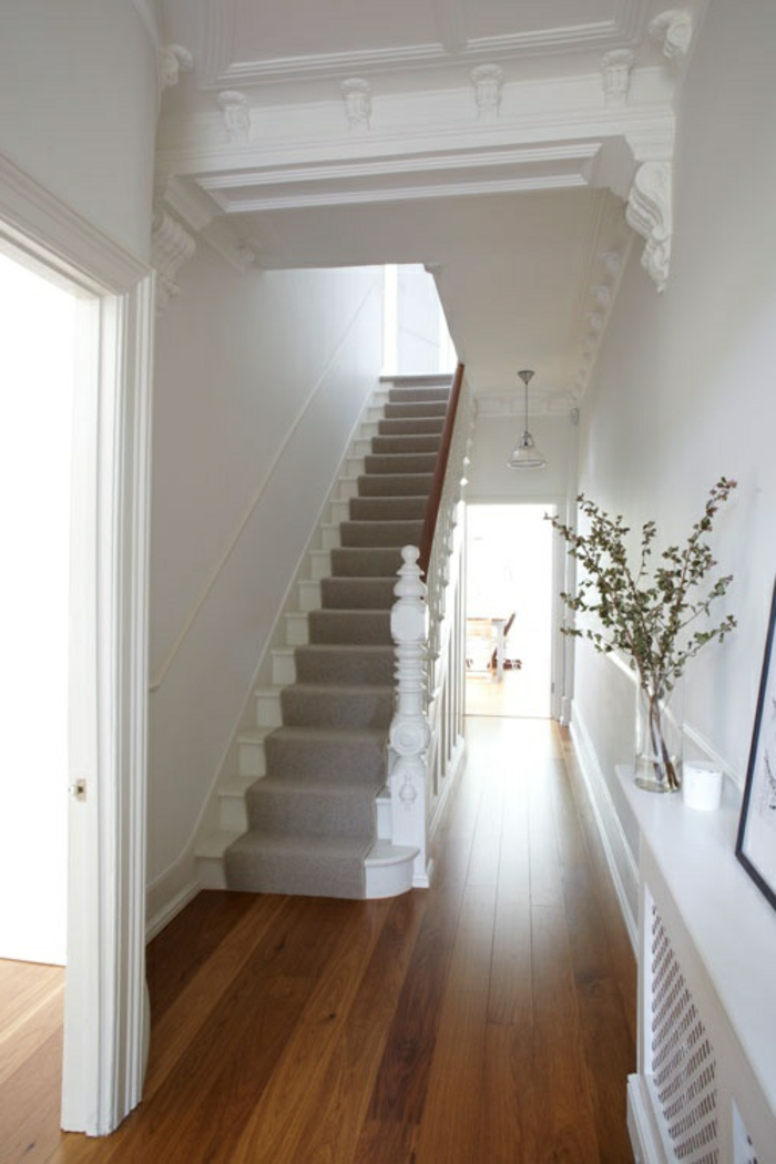 saint-maclou-moquette-pour-escalier-tapis-pour-escalier-gris-sol-en-parquette