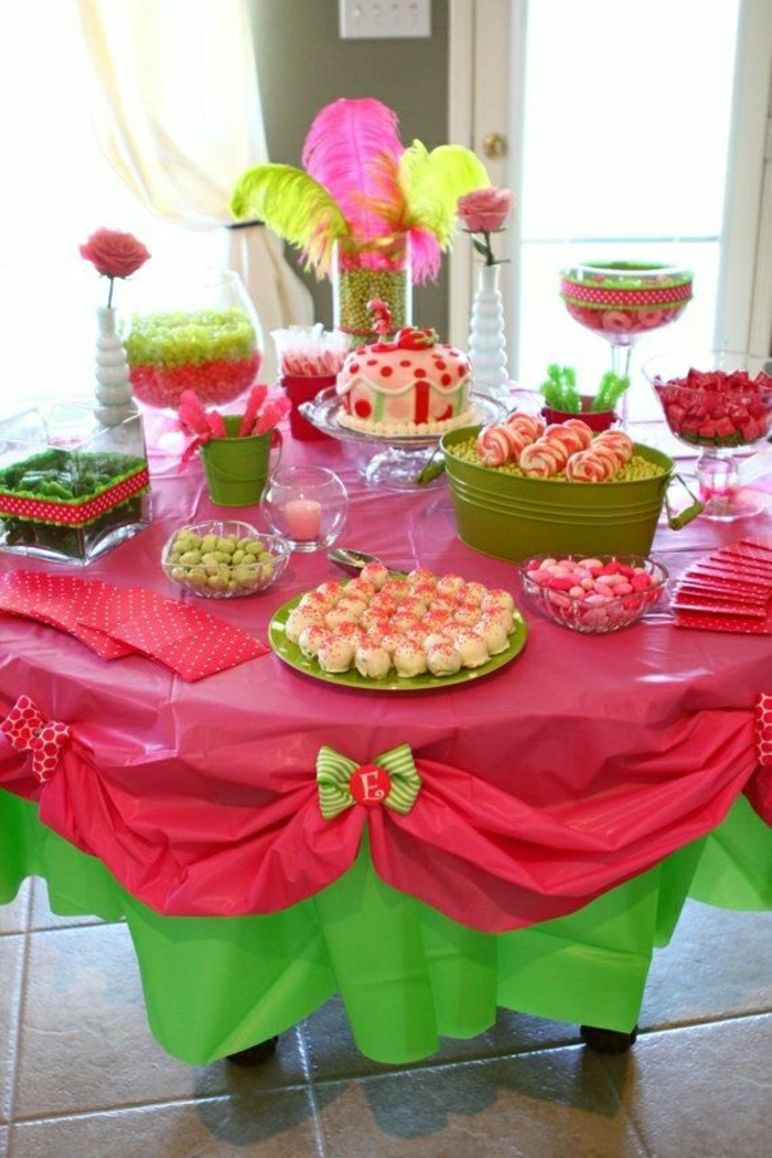 set-de-table-jetable-set-de-table-en-papier-coloré-rose-vert-nappe-papier