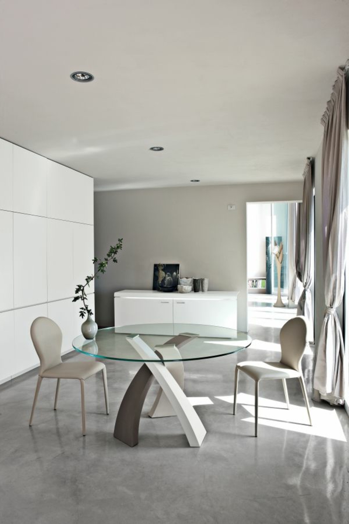 table-basse-ronde-salle-élégante-en-gris-pâle-et-blanc