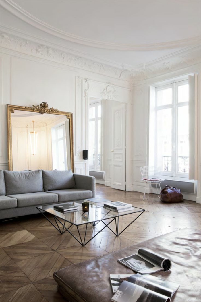 table-carrée-grand-miroir-baroque-sofa-en-cuir