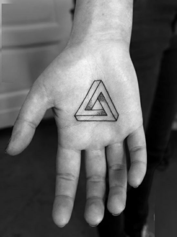 tattoo-triangle-symboles-tatouages-origami-tattoo-echer