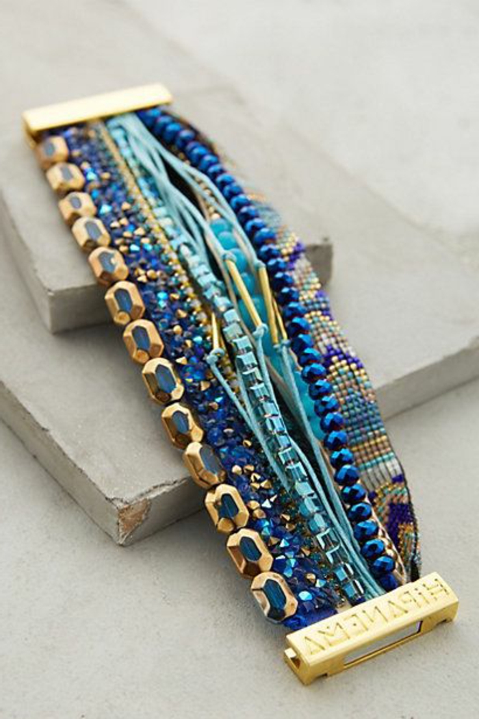 1-comment-faire-des-bracelets-brésiliens-idée-pour-bracelets-brésiliens-modèle-bracelet-brésilien-bleu