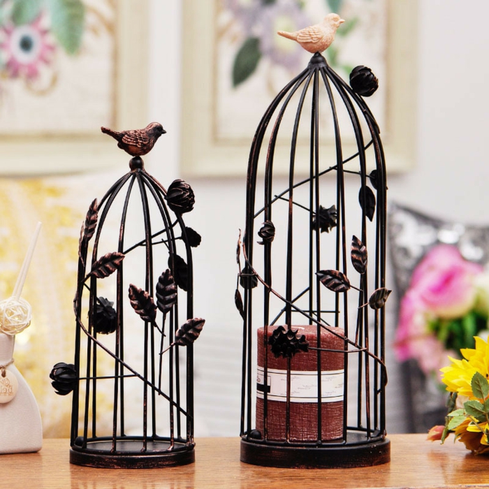 cage-à-oiseaux-décorative-en-fer-forgé