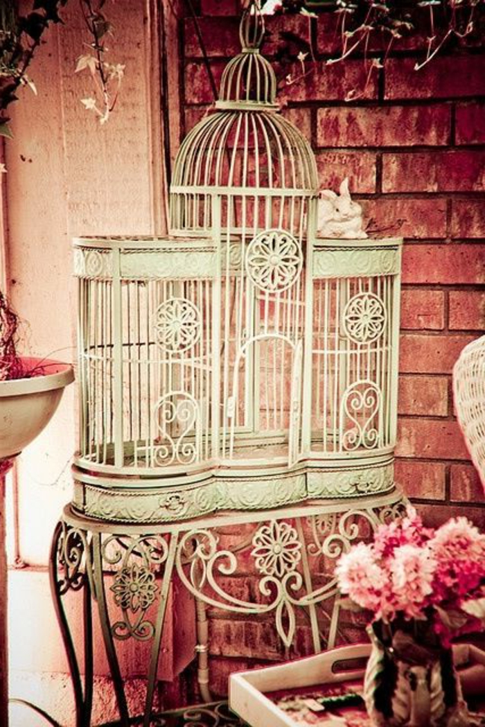 cage-à-oiseaux-décorative-table-en-fer-forgé