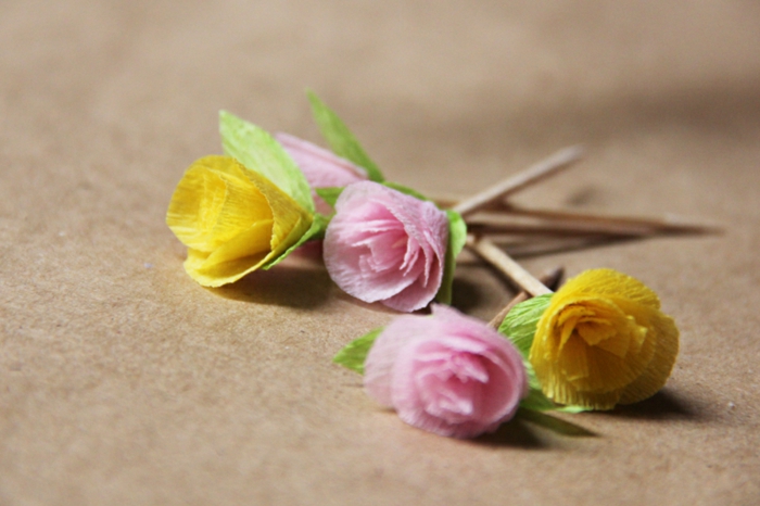 fleur-en-papier-crepon-art-origami-béauté-fleurs-petites-idée