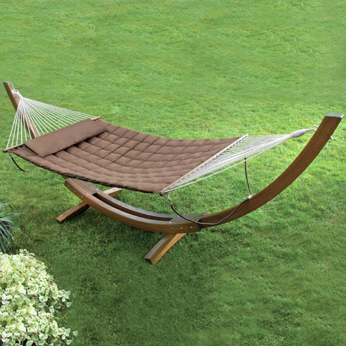 hamac-balancelle-de-jardin-pelouse-verte-meubles-de-jardin-moderne-pelouse-verte-cour
