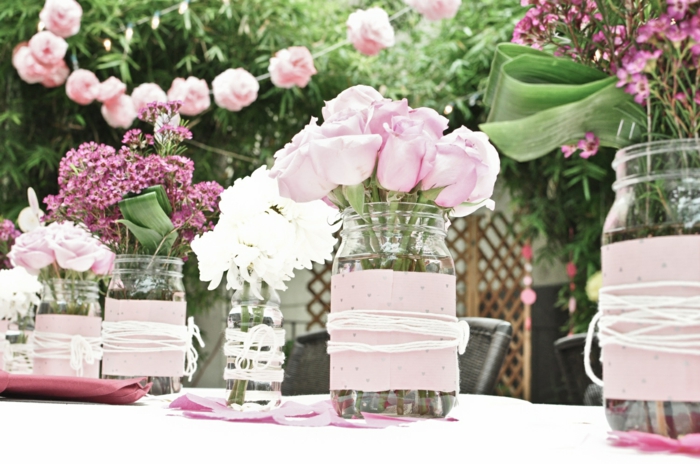 idées-déco-mariage-champêtre-deco-table-mariage-fleurs-vase-originale-personnalisé