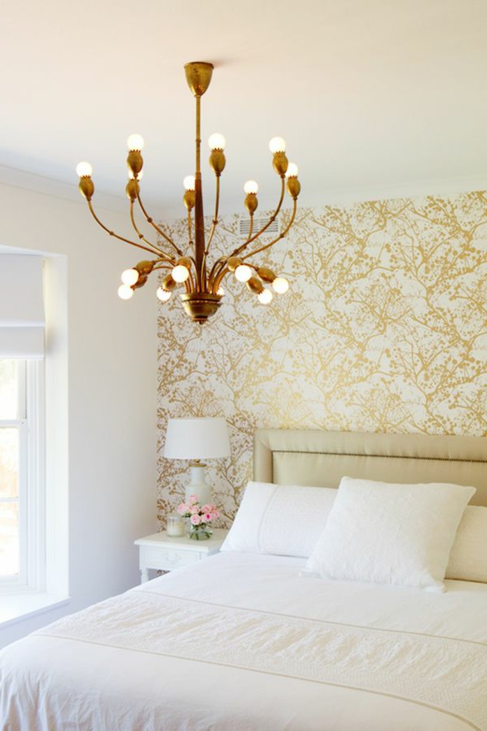 papier-peint-intissé-chambre-à-coucher-intérieur-clair-lustre-insolite-décoration