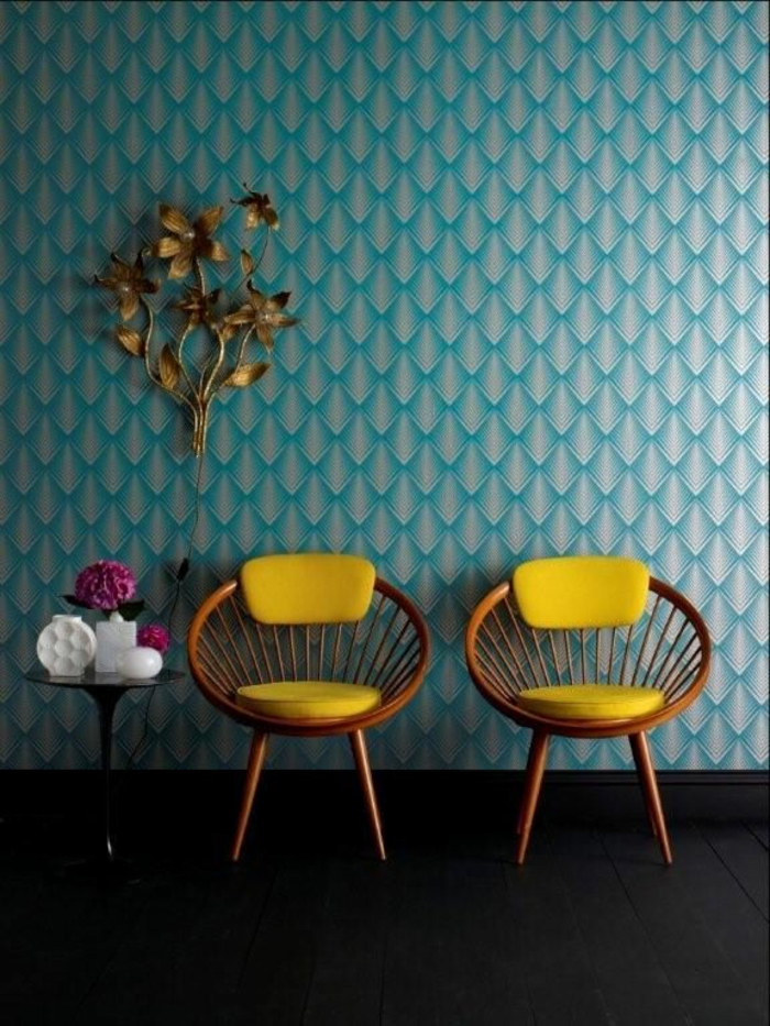 papier-peint-leroy-merlin-meubles-d-intérieur-chaise-jaune-chaise-en-bois-papier-peint-bleu