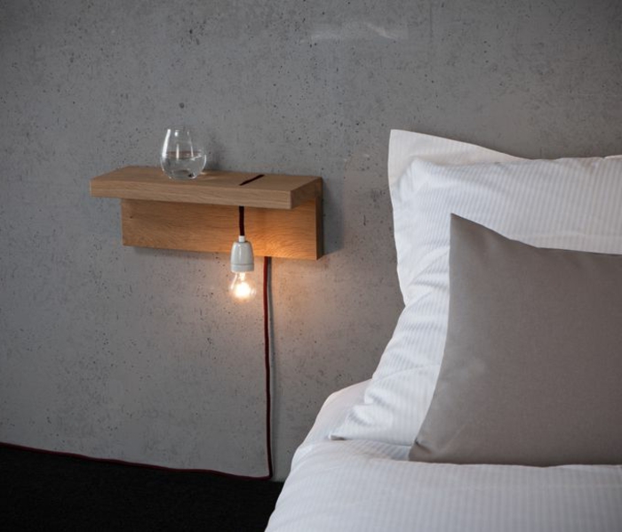 table-de-nuit-suspendue-petite-étagère-avec-ampoule-en-bois