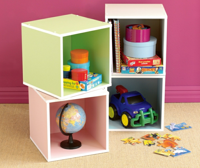 étagère-cube-solutions-pratiques-pour-la-chembre-d'enfant-resized