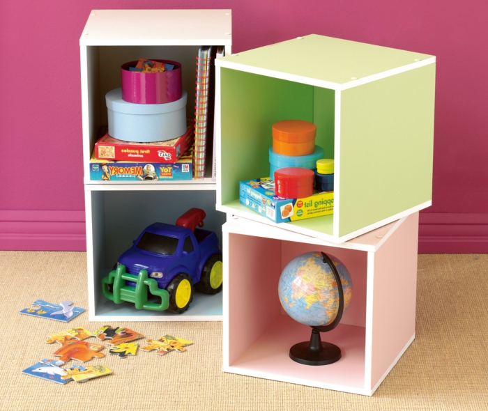 étagère-cube-solutions-pratiques-pour-la-chembre-d'enfant