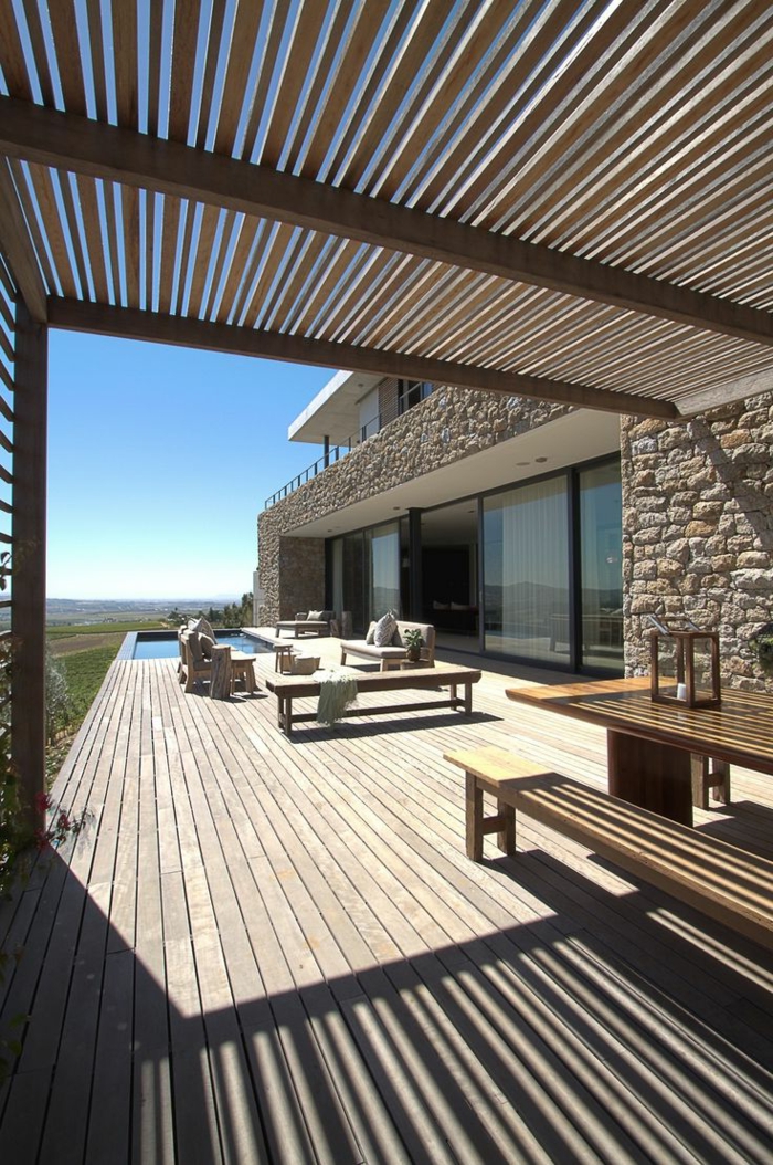 1-comment-choisir-la-meilleure-terrasse-aménager-sa-terrasse-en-bois-près-de-la-maison