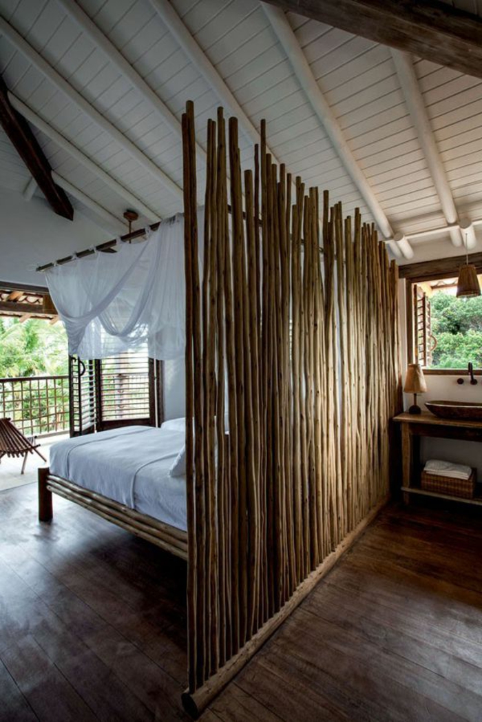 1-jolie-chambre-a-coucher-et-meubles-bambou-pas-cher-en-bambou-sol-en-parquet-foncé
