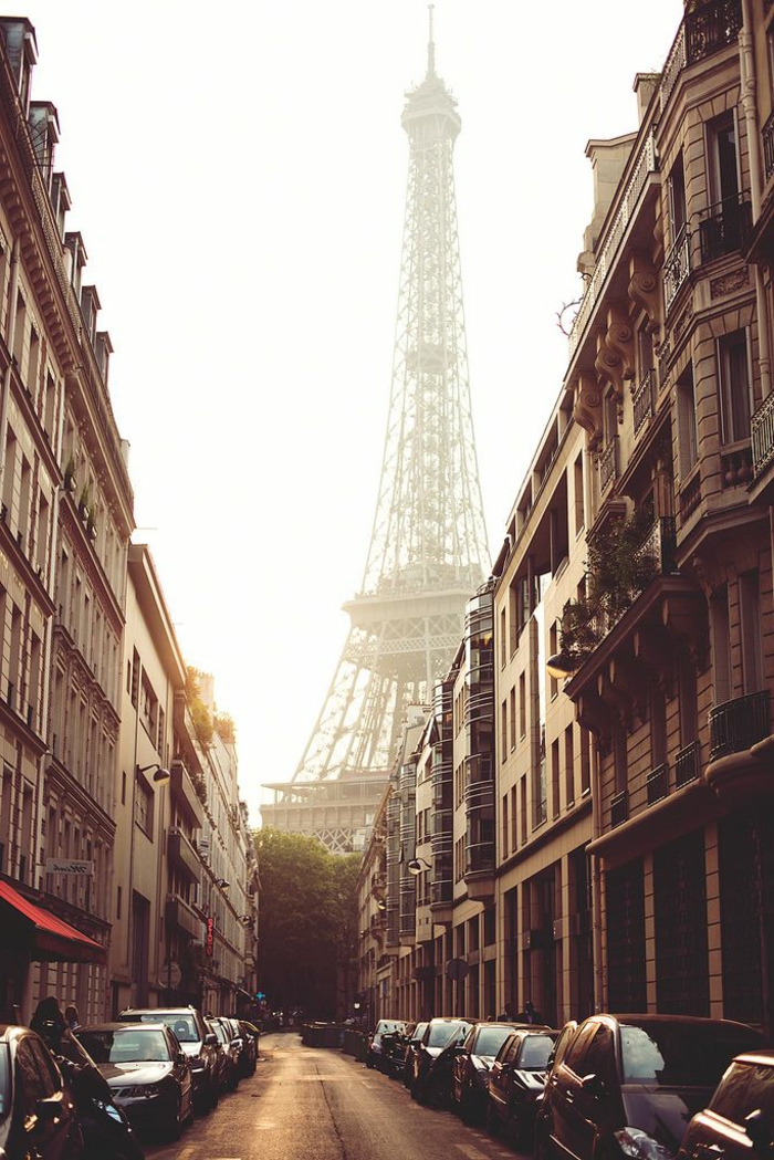 1-visiter-paris-que-voir-à-paris-la-tour-eiffel-la-plus-belle-vue-du-monde-visite-tour-eiffel-