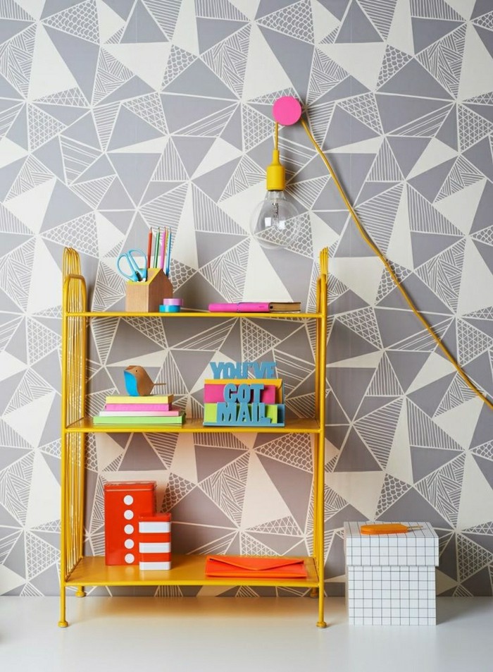 2-tapisserie-leroy-merlin-geometrique-gris-blanc-pour-la-chambre-à-coucher-moderne
