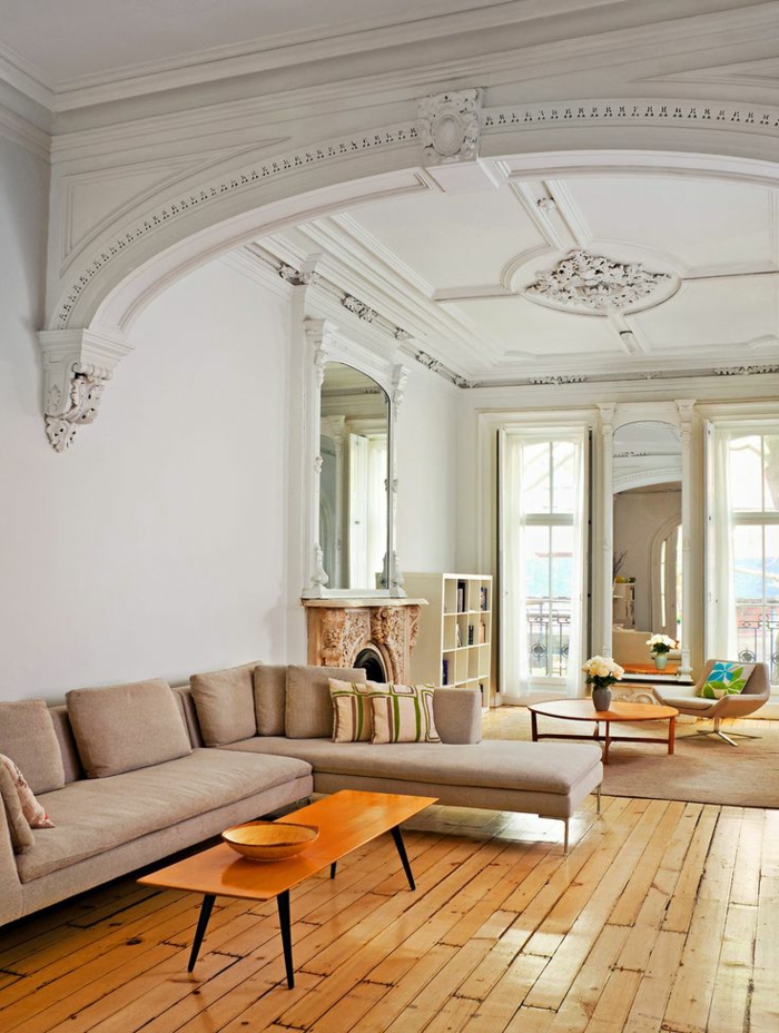 chambre-de-séjour-luxe-de-style-baroque-et-saint-maclou-parquet-avec-fenetres-grandes