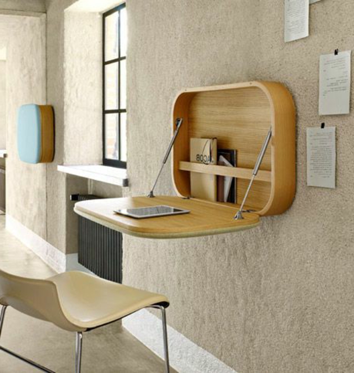 comment-sauver-d-espace-avec-un-table-en-bois-clair-monsieur-meuble-avec-un-mur-beige