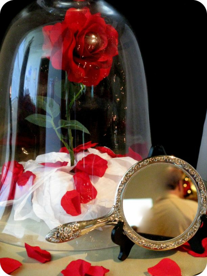mariage-conte-de-fée-la-belle-et-la-bête-disney-déco-festive-décoration-table-déco-miroir