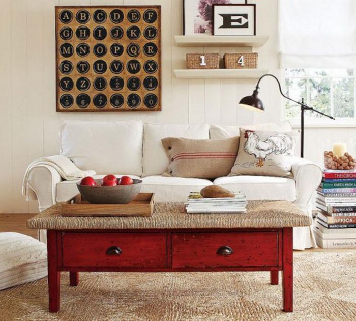 table-basse-avec-tiroir-modèle-vintage-rouge-housses-de-coussins-diy