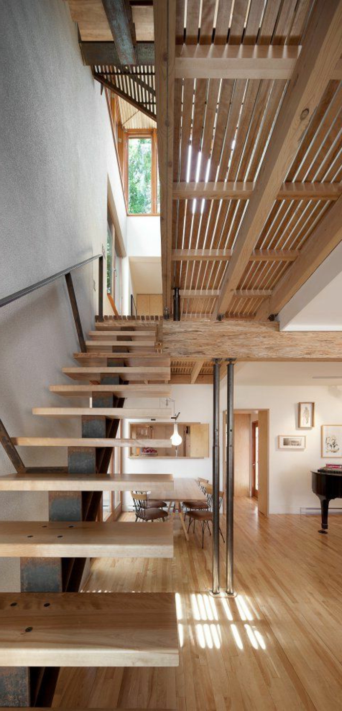 1-comment-bien-choisir-le-design-pour-votre-escalier-tournant-en-bois-clair