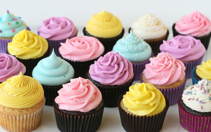 1-glaçage-cupcake-différeint-idées-chocolat-fruit-glaçage-pour-cupcake-le-glacage-a-cupcake 