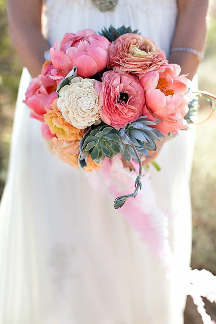 1-joli-bouquet-mariée-pivoine-rose-comment-choisir-les-fleurs-pour-un-bouquet-de-mariee
