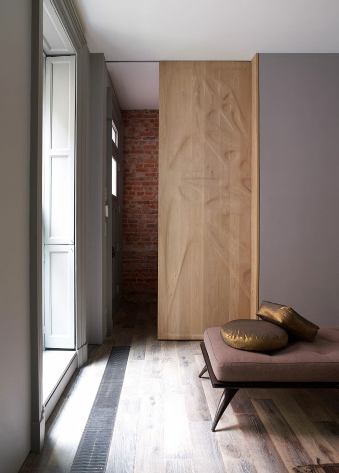 1-porte-galandage-lapeyre-en-bois-clair-pour-bien-separer-les-chambres-dans-la-maison