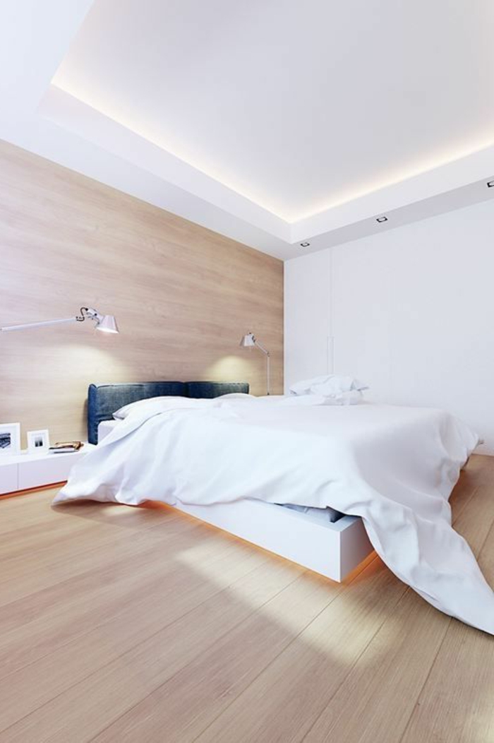 1-éclairage-indirect-dans-la-chambre-a-coucher-moderne-avec-sol-en-parquet-clai-plafond-blanc-style-scandinave