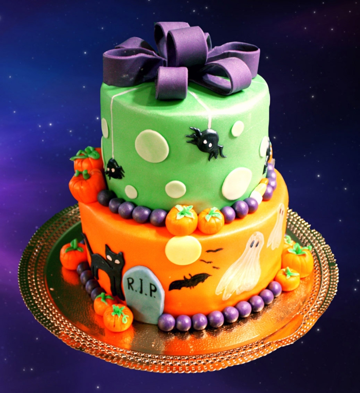 Idées-déco-citrouille-Halloween-décoration-gâteau-cool-coloré