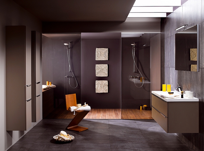 carrelage-sol-salle-de-bain-aménagement-luxueuse-beau-en-violet