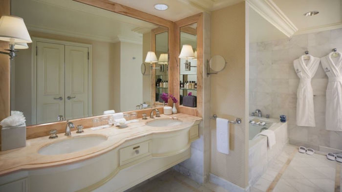des-meuble-salle-de-bain-double-vasque-gris-idées-originales-en-blanc