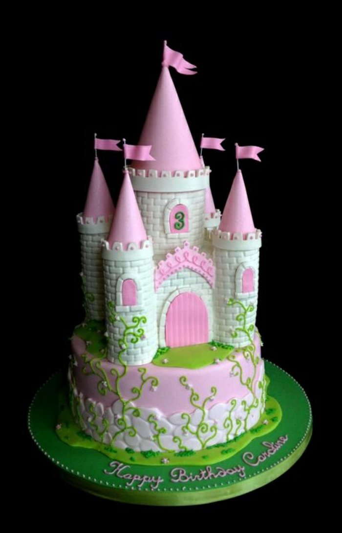 gâteau-chateau-anniversaire-fille-tour-blanc-et-rose-fleurs-lianne