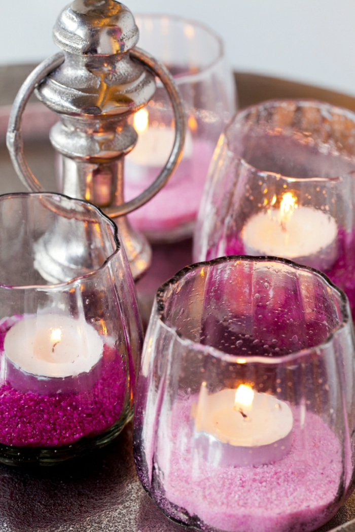 idées-mariage-originale-décoration-avec-bougies-en-rose