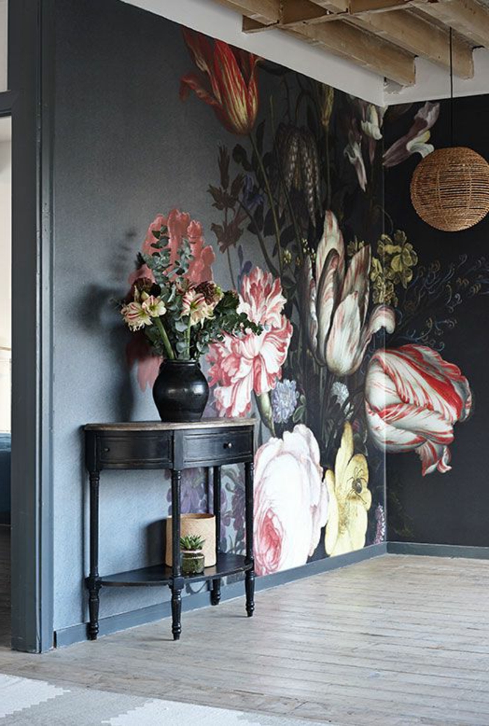 joli-salon-avec-papier-peint-fleuri-tapisserie-leroy-merllin-les-murs-fleuris-dans-le-couloir