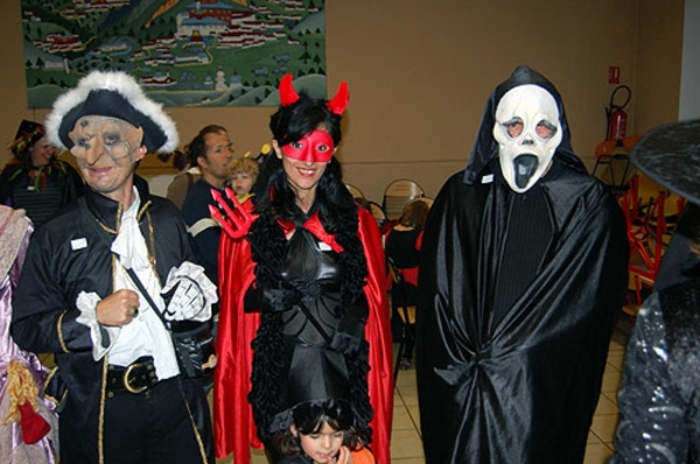 originale-coutume-Halloween-idées-fête-Toussaint-companie