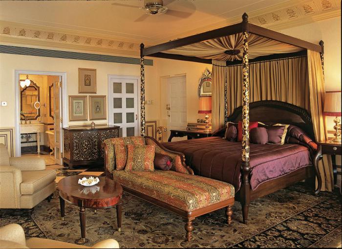 palais-indien-chambre-à-coucher-luxueuse