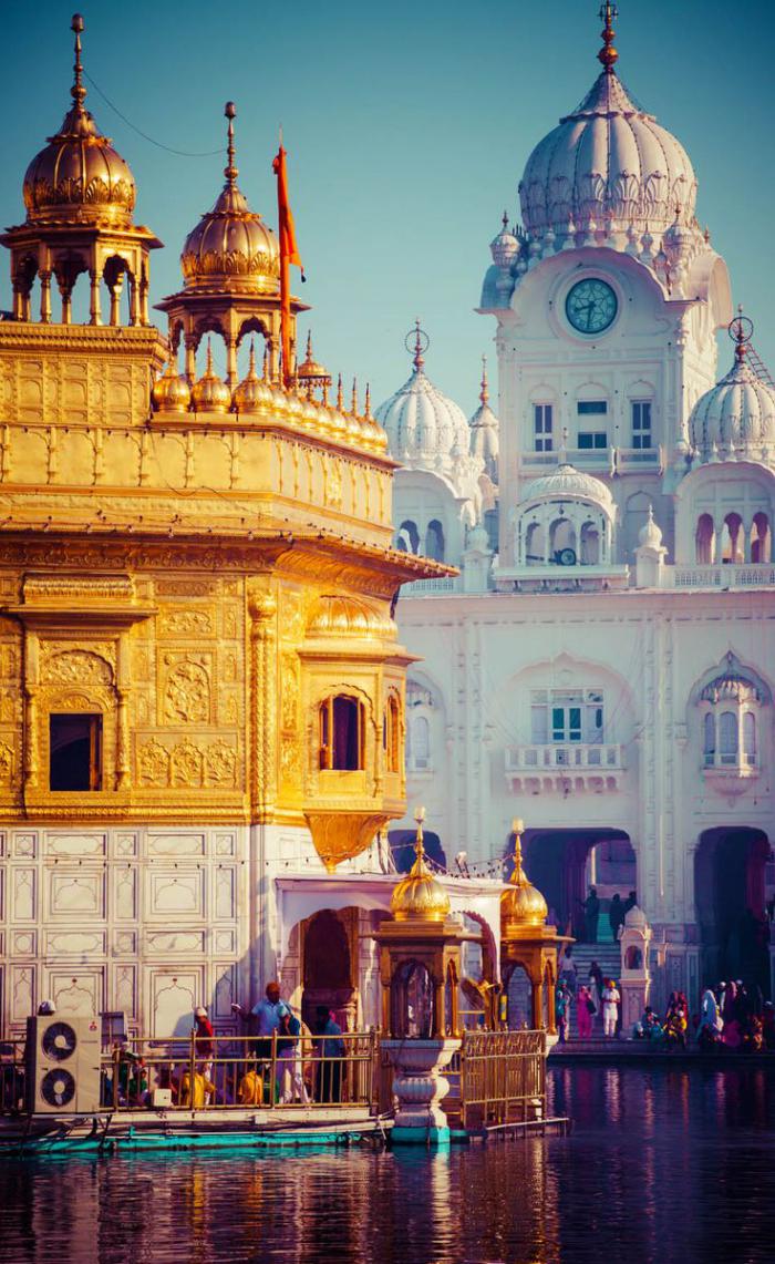 palais-indien-le-temple-doré-symbole-de-l'égalité-humaine