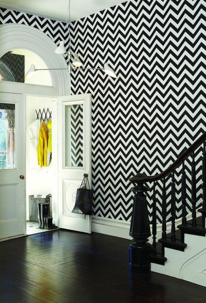 papier-peint-de-couloir-tapisserie-géométrique