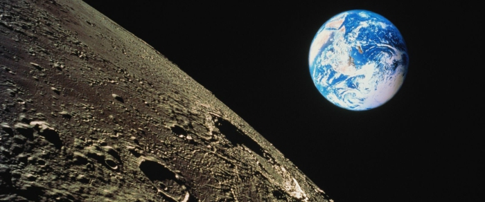 premier-pas-sur-la-lune-vol-établi-par-la-NASA-lune-vue-de-la-terre