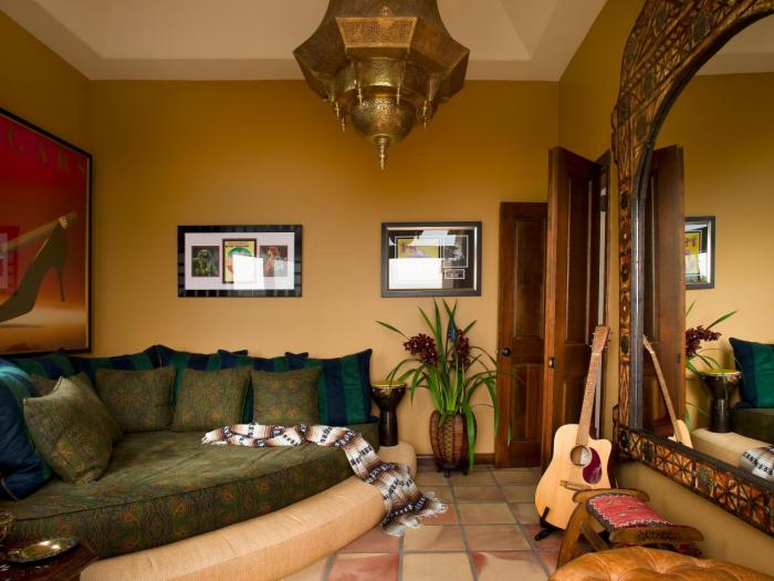 salon-marocain-moderne-intérieur-stupéfiant-aménagement-à-thème-marocain