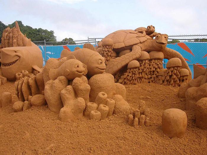 sculpture-de-sable-les-animaux-de-la-barrière-de-corail