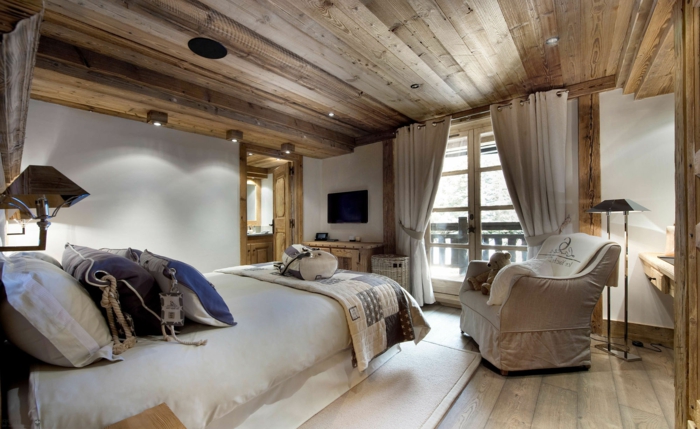 Idée-pour-la-déco-cozy-de-votre-maison-ambiance-lit-chambre-rustique