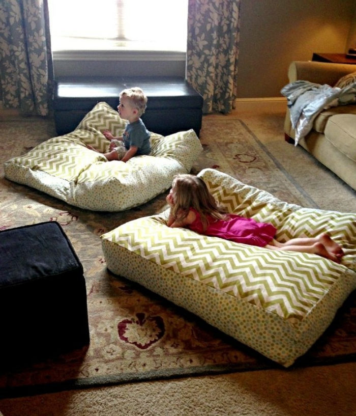 Idée-quel-oreiller-pour-enfant-chambre-mignon-gros-coussinet