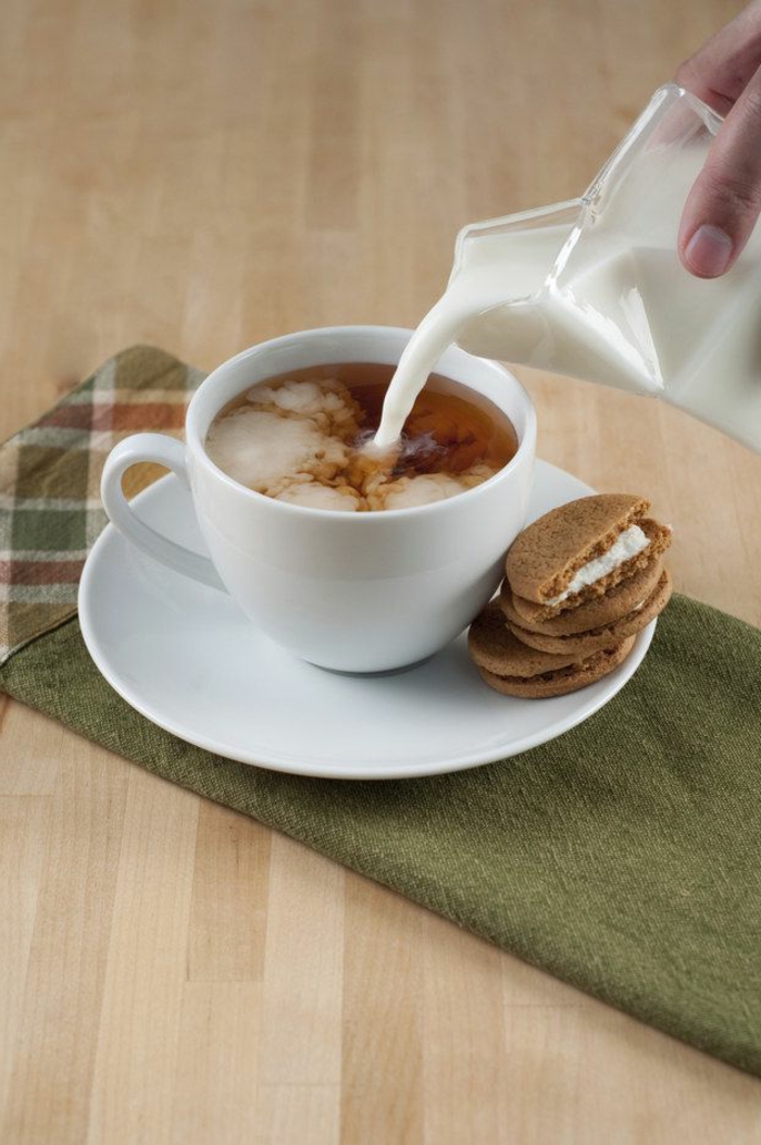 comment-boire-votre-cafe-du-marin-une-jolie-tasse-à-café-personnalisée-blanche