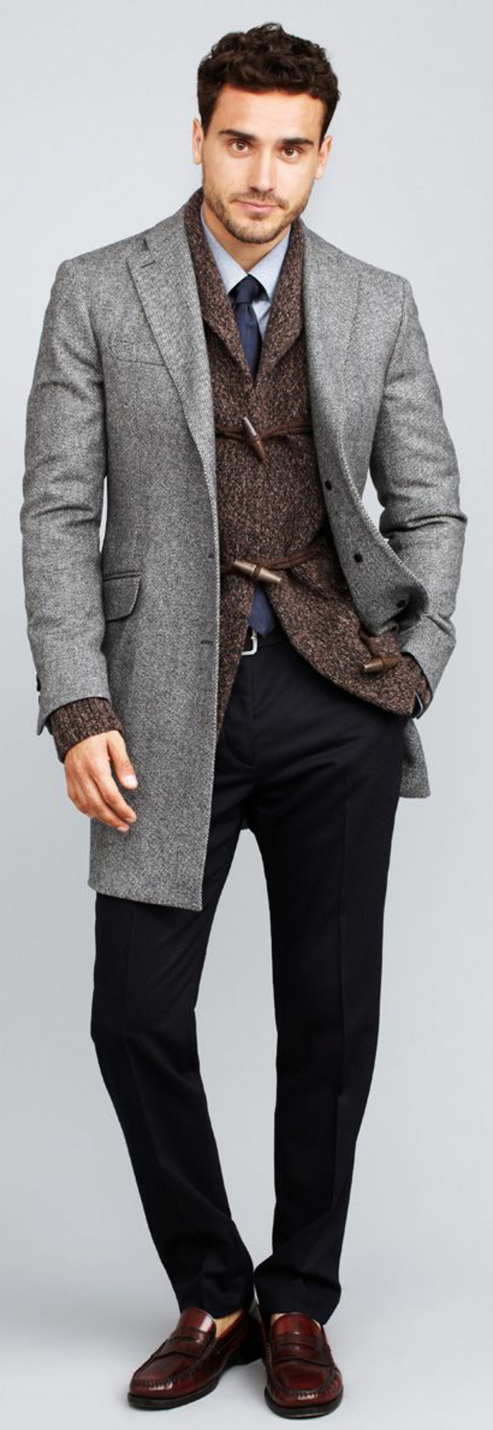 elegant-manteau-homme-gris-pour-les-hommes-qui-aiment-la-mode-manteau-gris