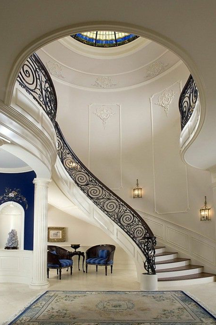 escalier-quart-tournant-dans-l-interieur-contemporain-et-moderne-avec-tapis-gris-de-style-retro-chic