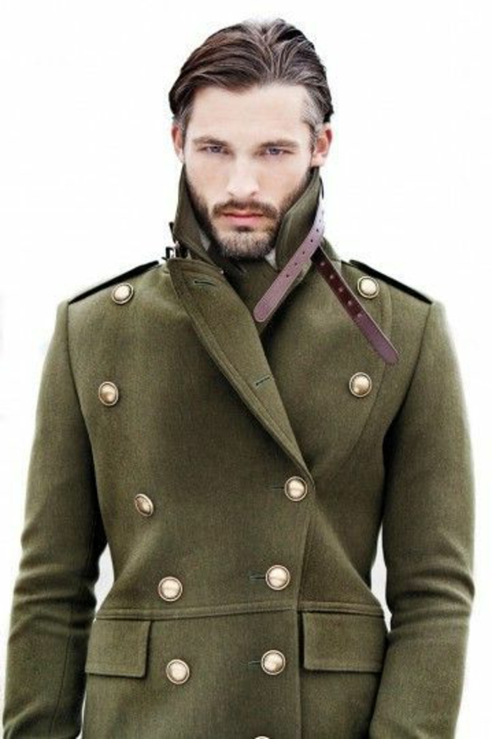 joli-manteau-officier-de-couleur-vert-pour-les-hommes-qui-aiment-la-mode