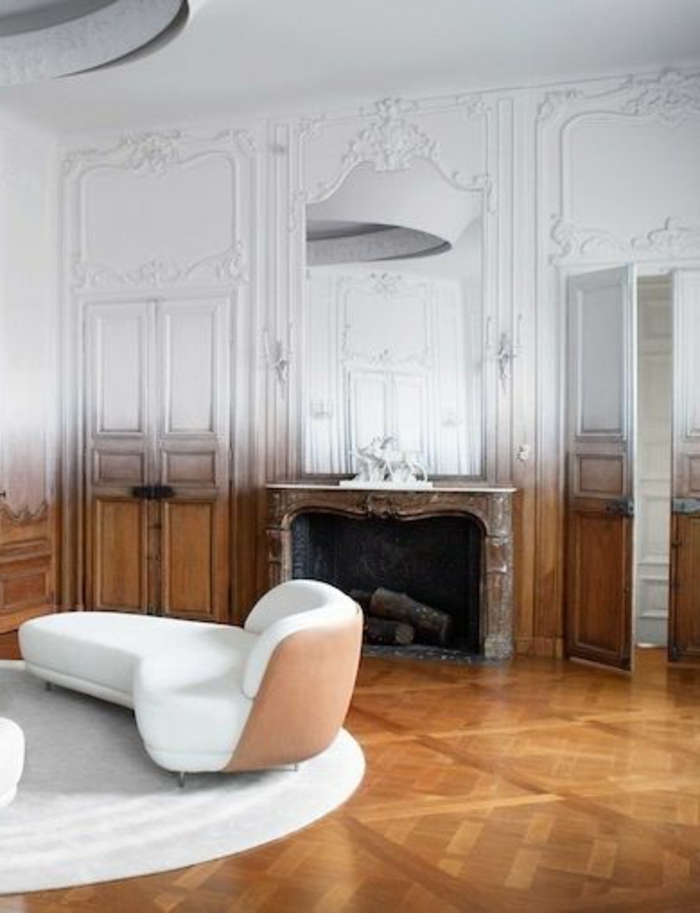 jolie-idee-pour-bien-choisir-la-moulure-décorative-dans-le-salon-moderne-baroque